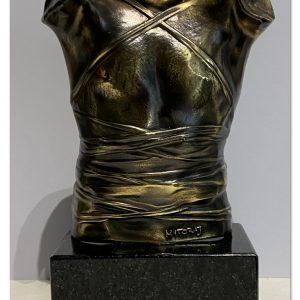 Igor Mitoraj - Cuirasse II
